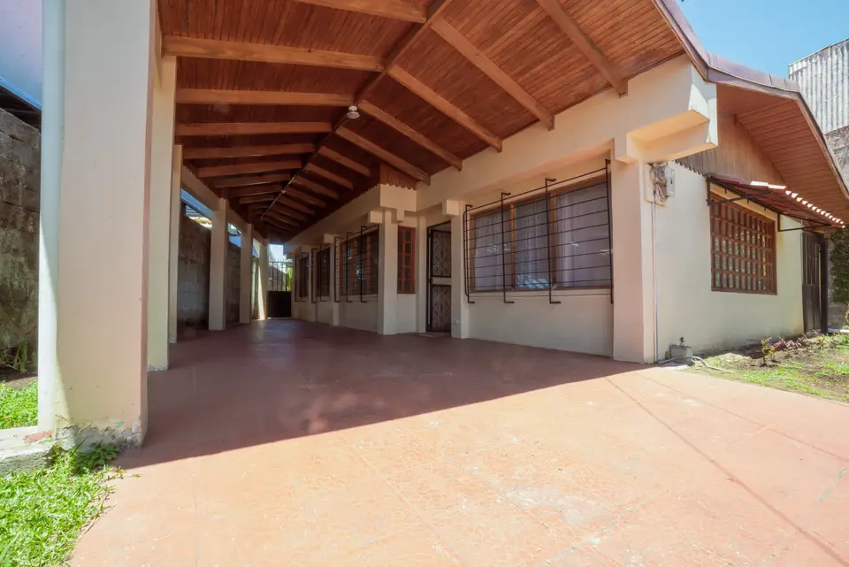 Familienhaus in El Alto de Guadalupe, Goicoechea, San José
